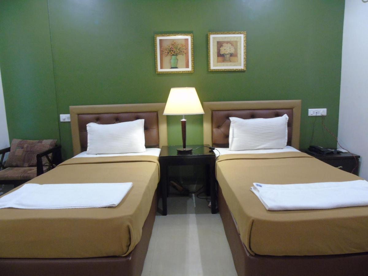 Seasons Hotel & Spa Madgaon Ngoại thất bức ảnh