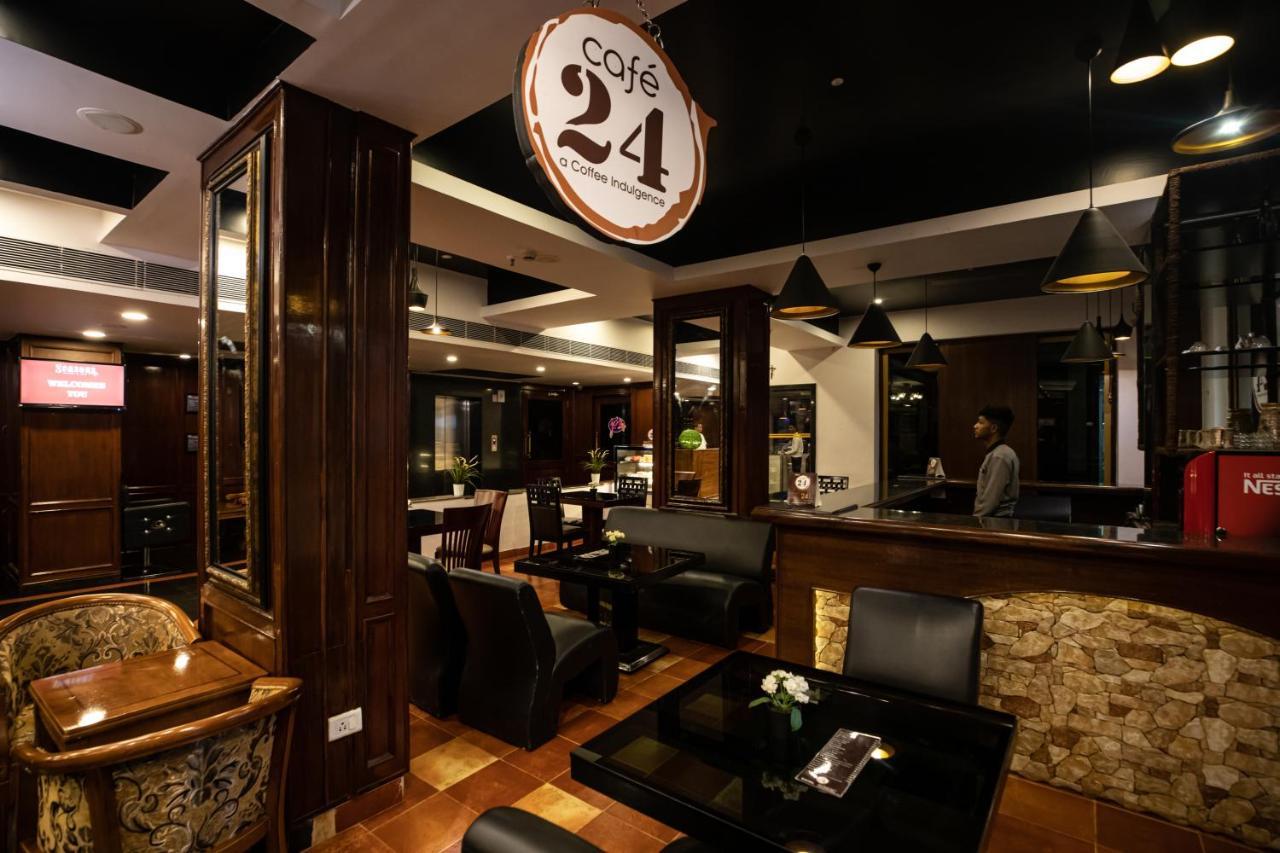 Seasons Hotel & Spa Madgaon Ngoại thất bức ảnh