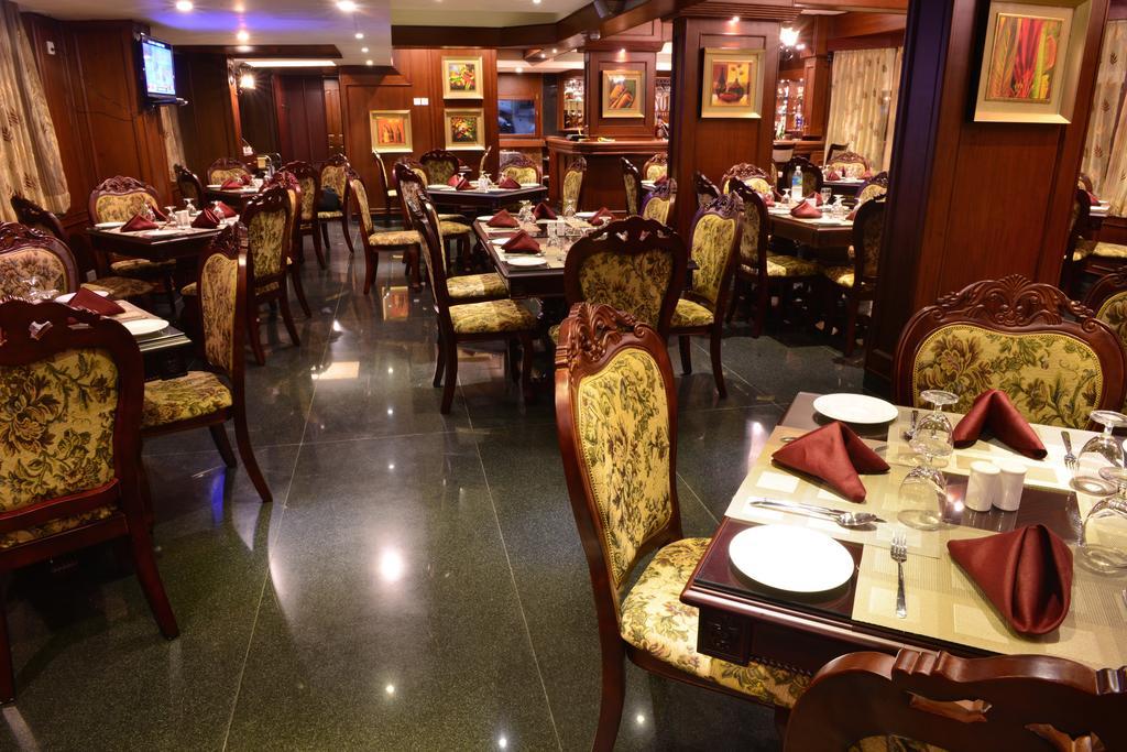 Seasons Hotel & Spa Madgaon Ngoại thất bức ảnh