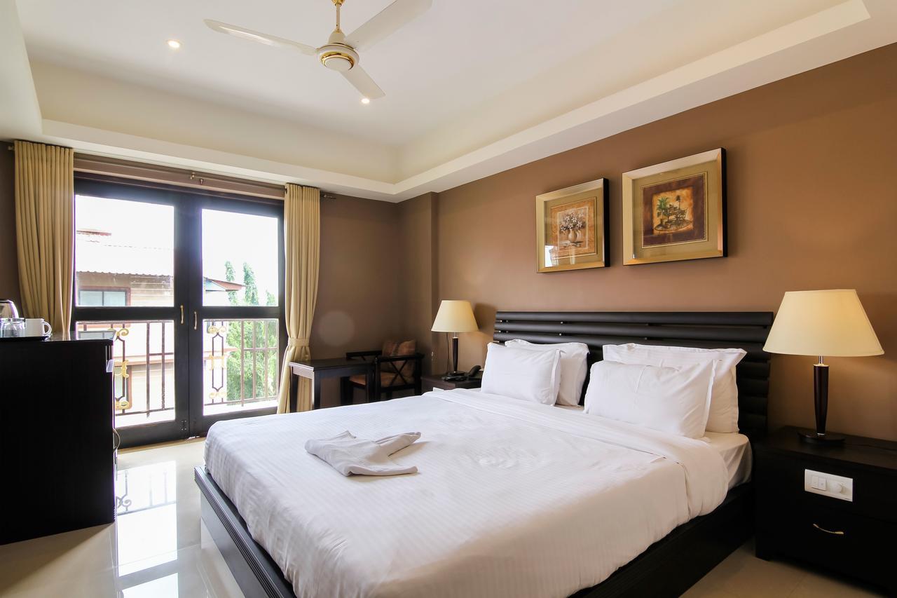 Seasons Hotel & Spa Madgaon Ngoại thất bức ảnh