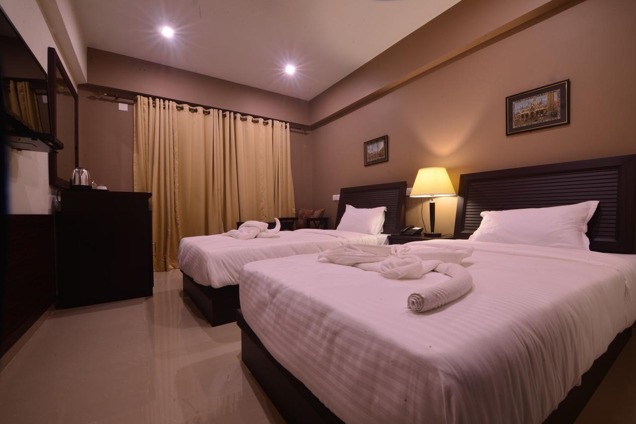Seasons Hotel & Spa Madgaon Ngoại thất bức ảnh