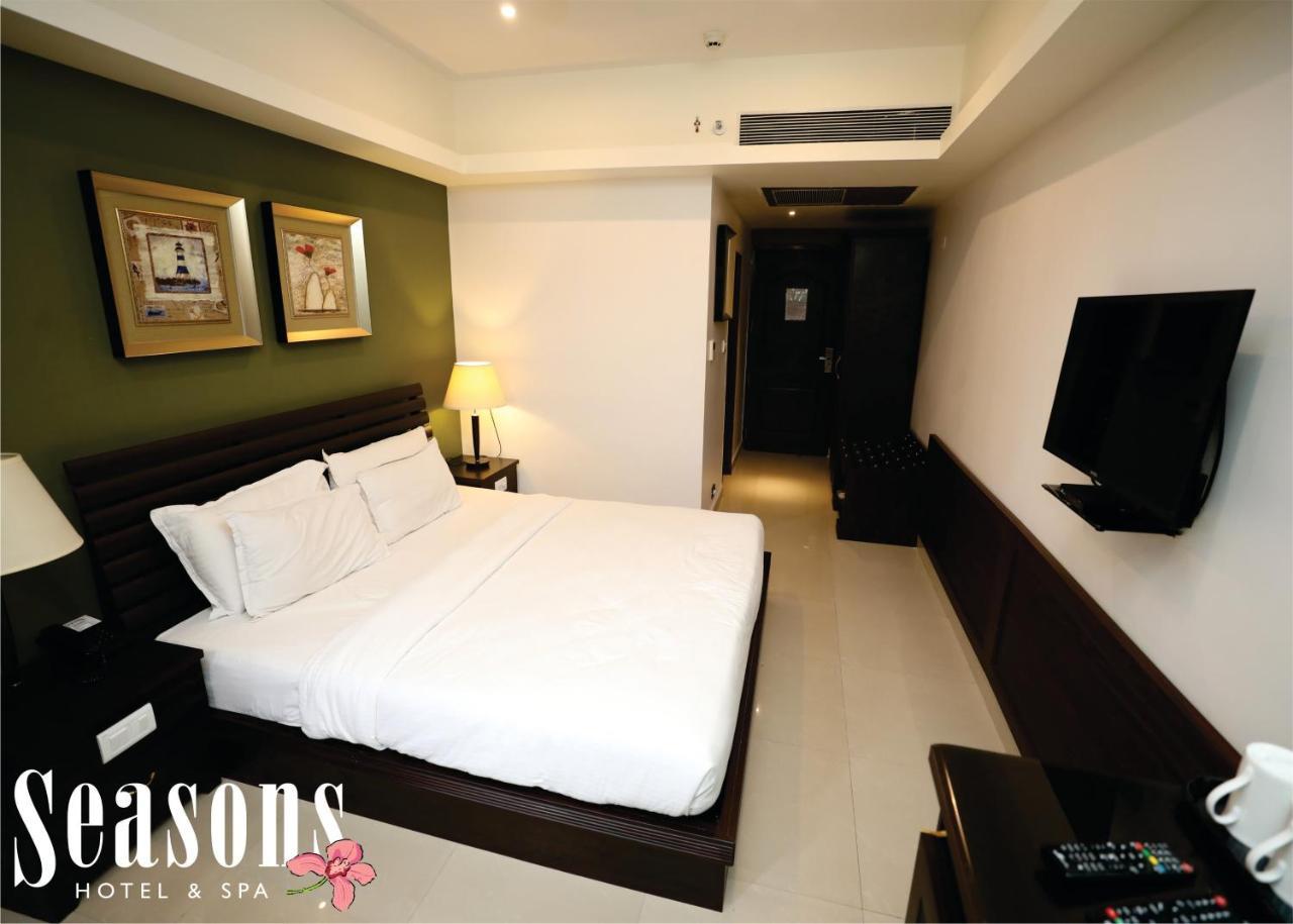 Seasons Hotel & Spa Madgaon Ngoại thất bức ảnh