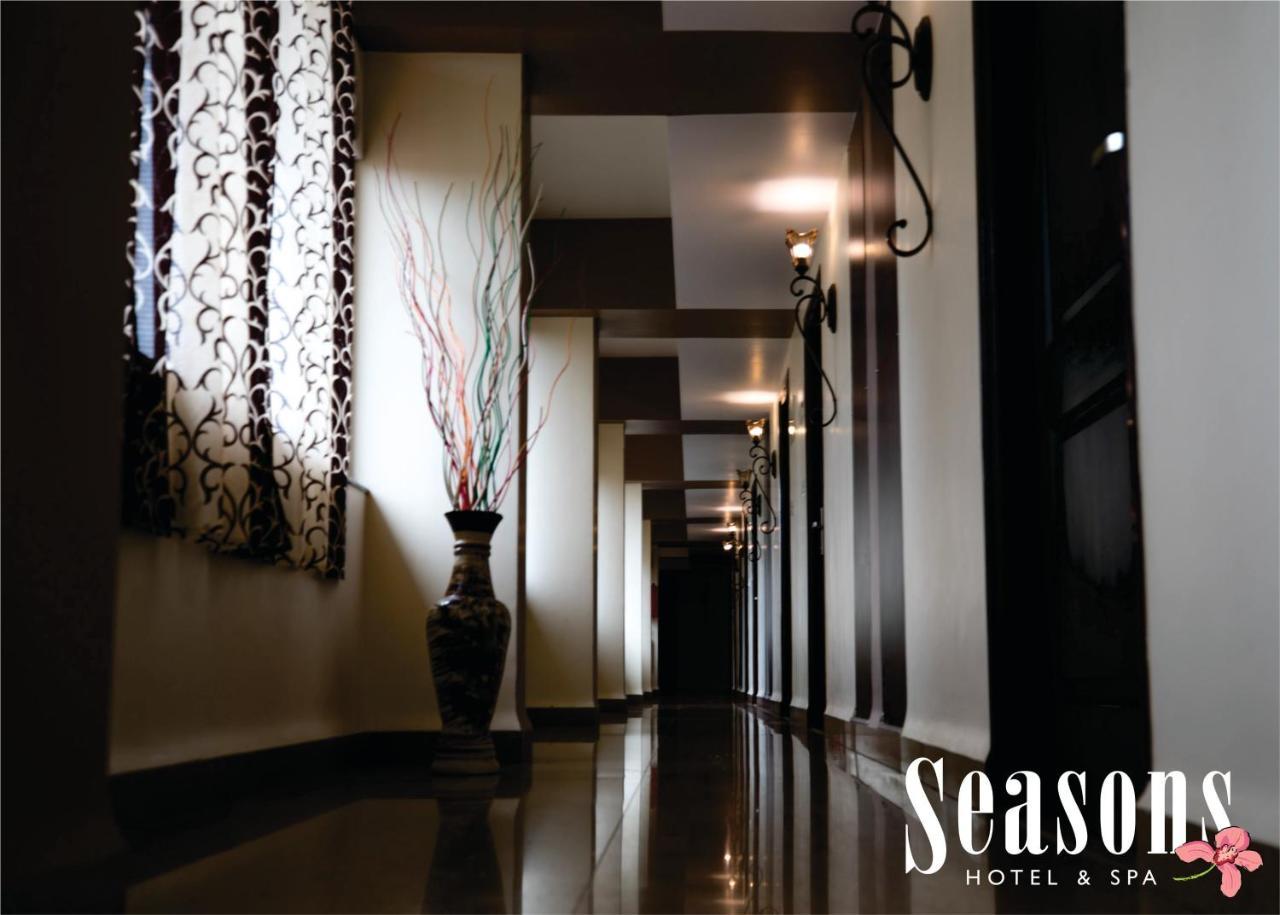 Seasons Hotel & Spa Madgaon Ngoại thất bức ảnh